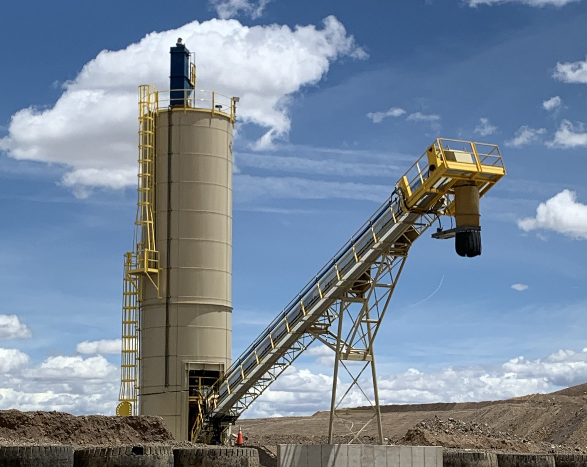 Storage Silos, Truck and Railcar Loading Systems